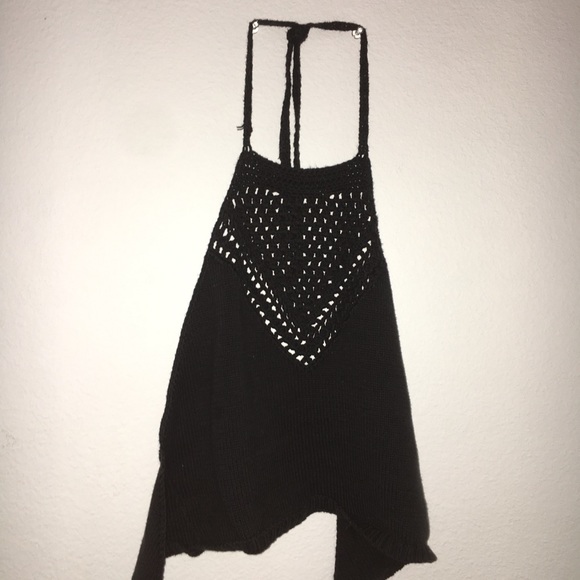 KENDALL AND KYLIE BEACH KNIT CROP TOP - Picture 1 of 3